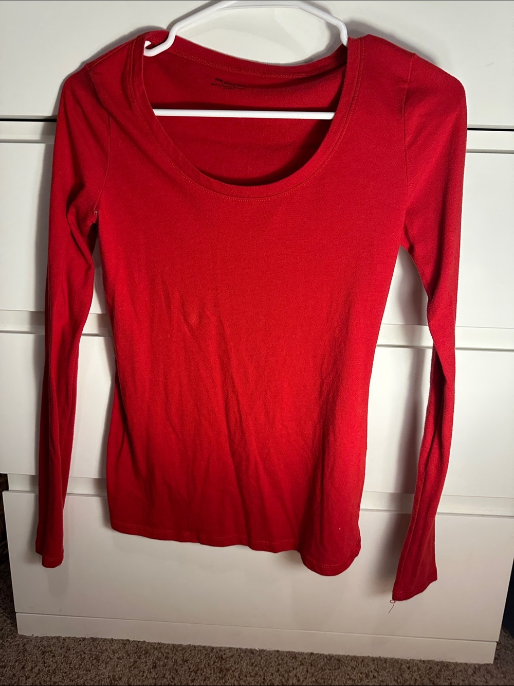Women's Red Long-Sleeve Scoop Neck Top